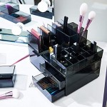 iDesign 95326EU Makeup Organizer Pot 3 Compartiments de la Collection Exclusive Sarah Tanno Rangement Maquillage en Plastique pour pinceaux et Crayons Gris 10 4 x 10,7