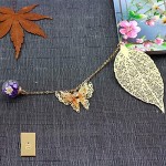 Toirxarn Marque-page de feuille de métal exquis avec papillon 3D et perles de verre Pendentif fleur sèche éternelle. Cadeau pour les lecteurs les femmes et les enfants.